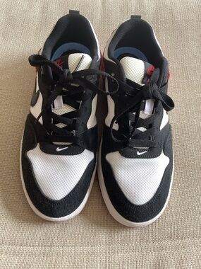 Nike Black, White & Red Low-Top Sneakers